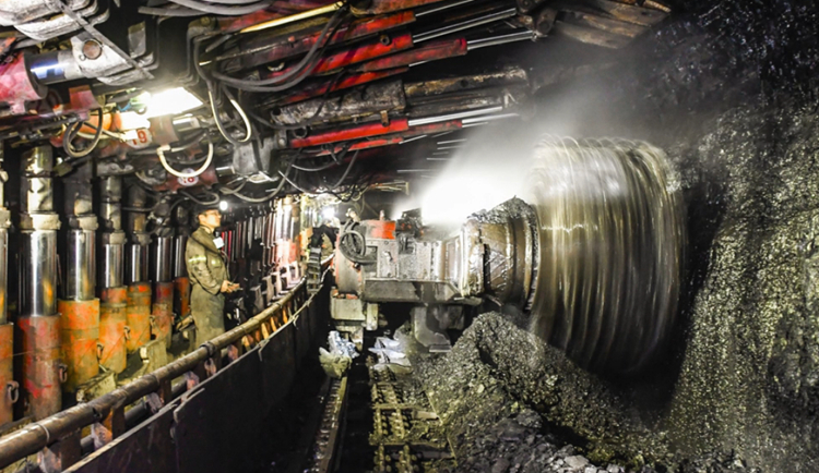 吉林省某矿区发生矿震，矿区安全该如何保障？